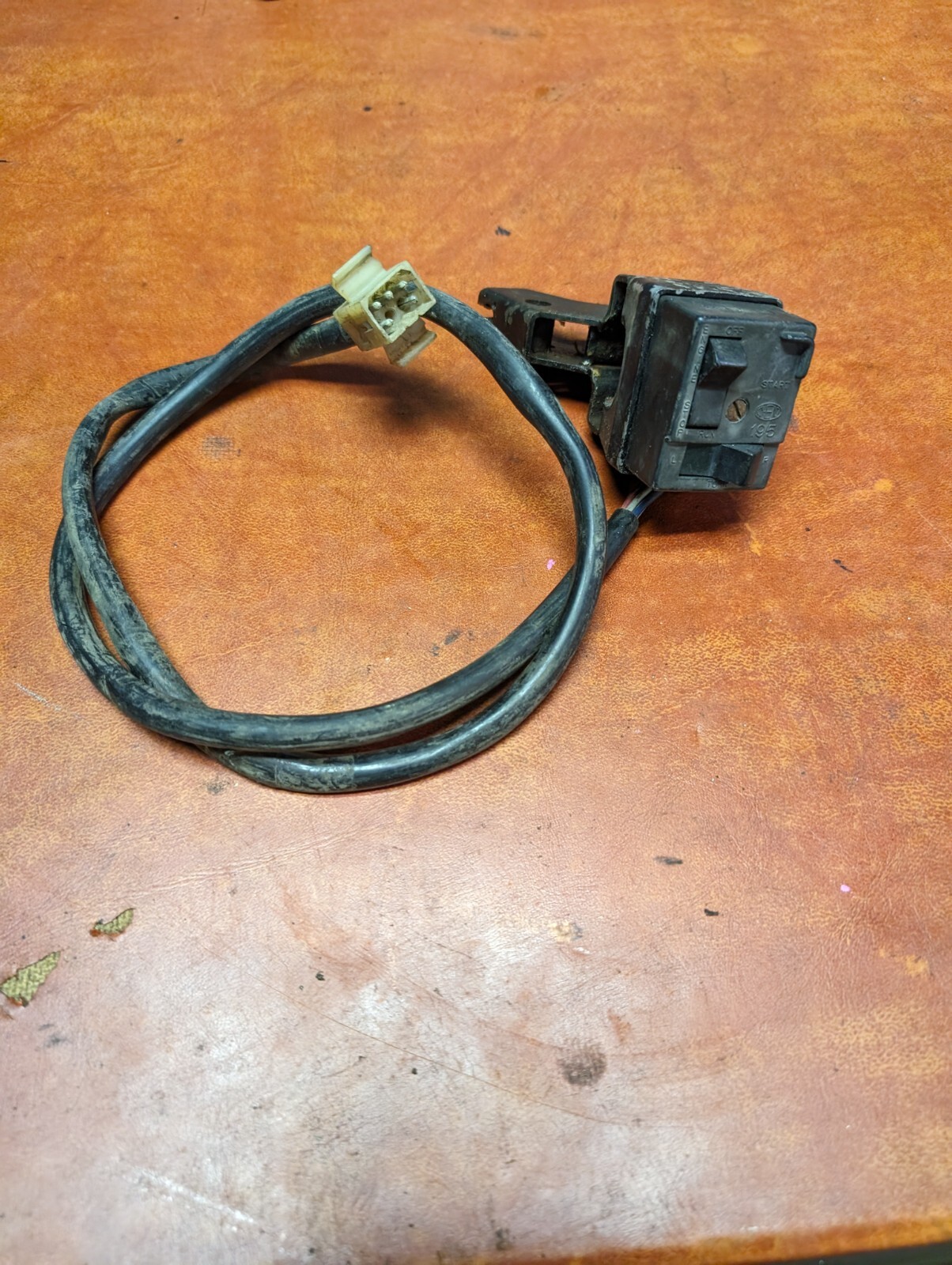 Harley Aermacchi SX-175 SX175 Enduro Right Control Start Stop Switch Harley Aermacchi SX-175 SX175 Enduro Right Control Start Stop Switch