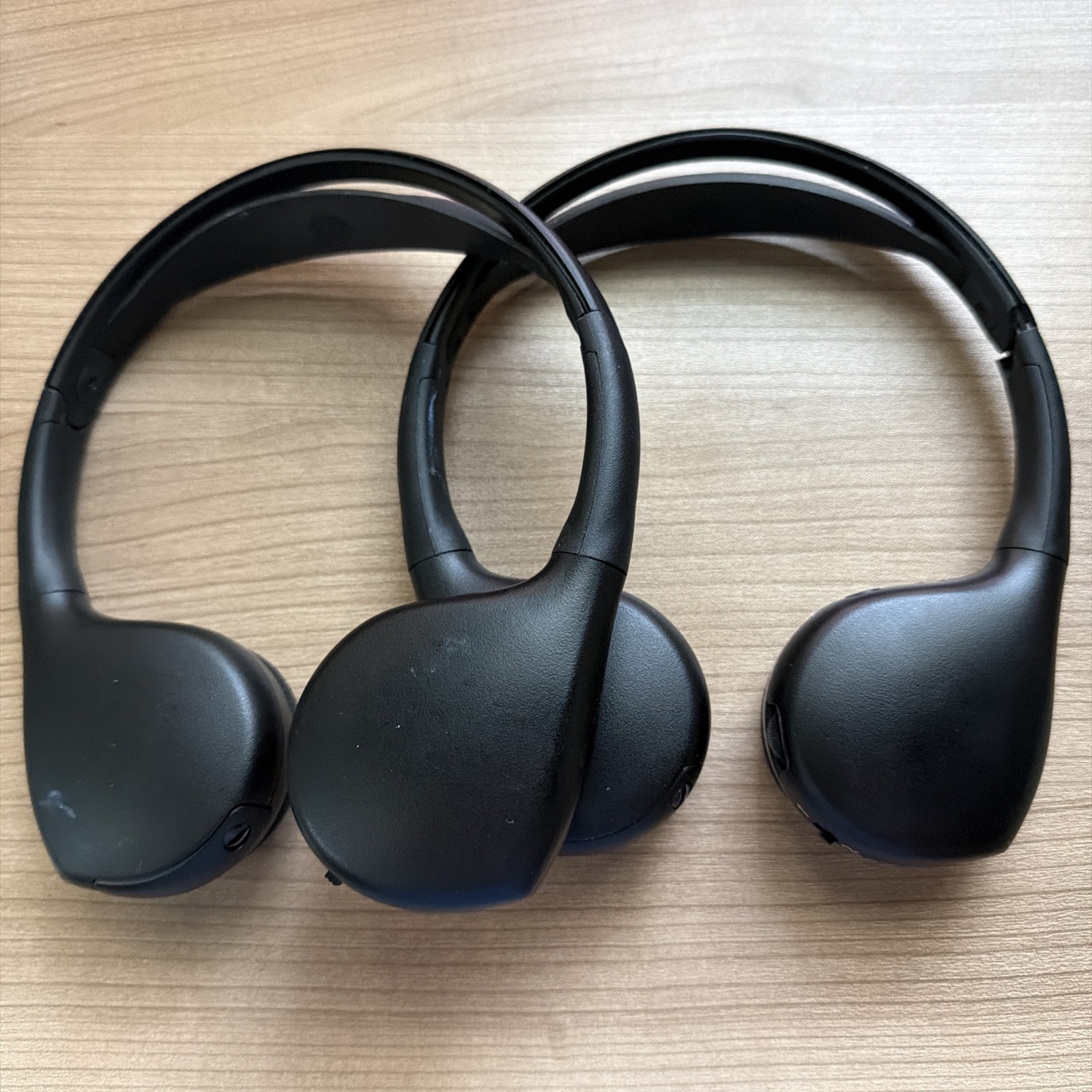 GM 22863046 Dual-Channel Wireless Infrared IR Analog Headphones Equinox Blazer GM 22863046 Dual-Channel Wireless Infrared IR Analog Headphones Equinox Blazer