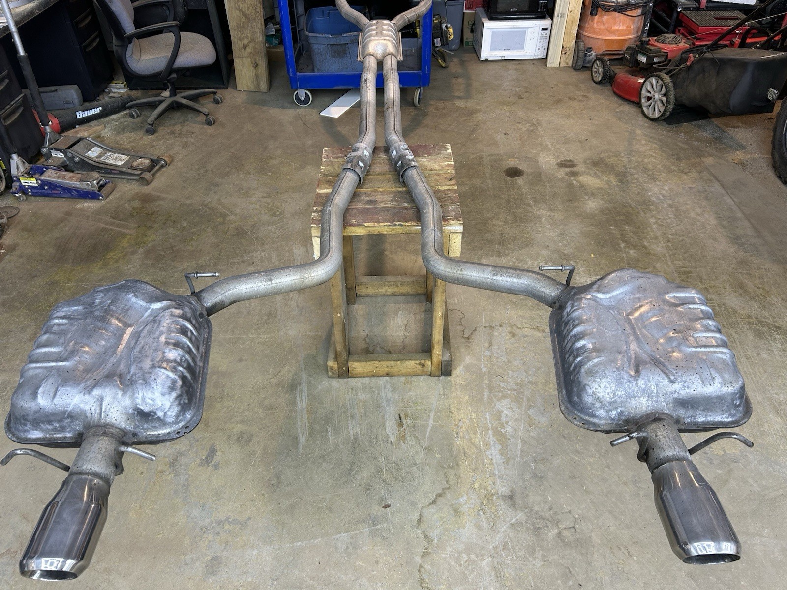 Cadillac STS V Exhaust Cadillac STS V Exhaust
