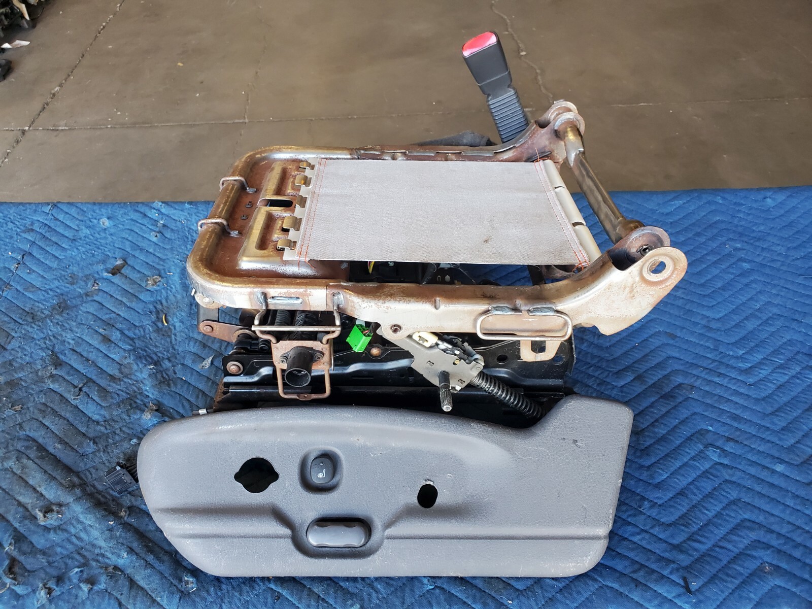 02 03 04 05 Ford Explorer Mercury Mountaineer Memory Heated Power Seat Track LH