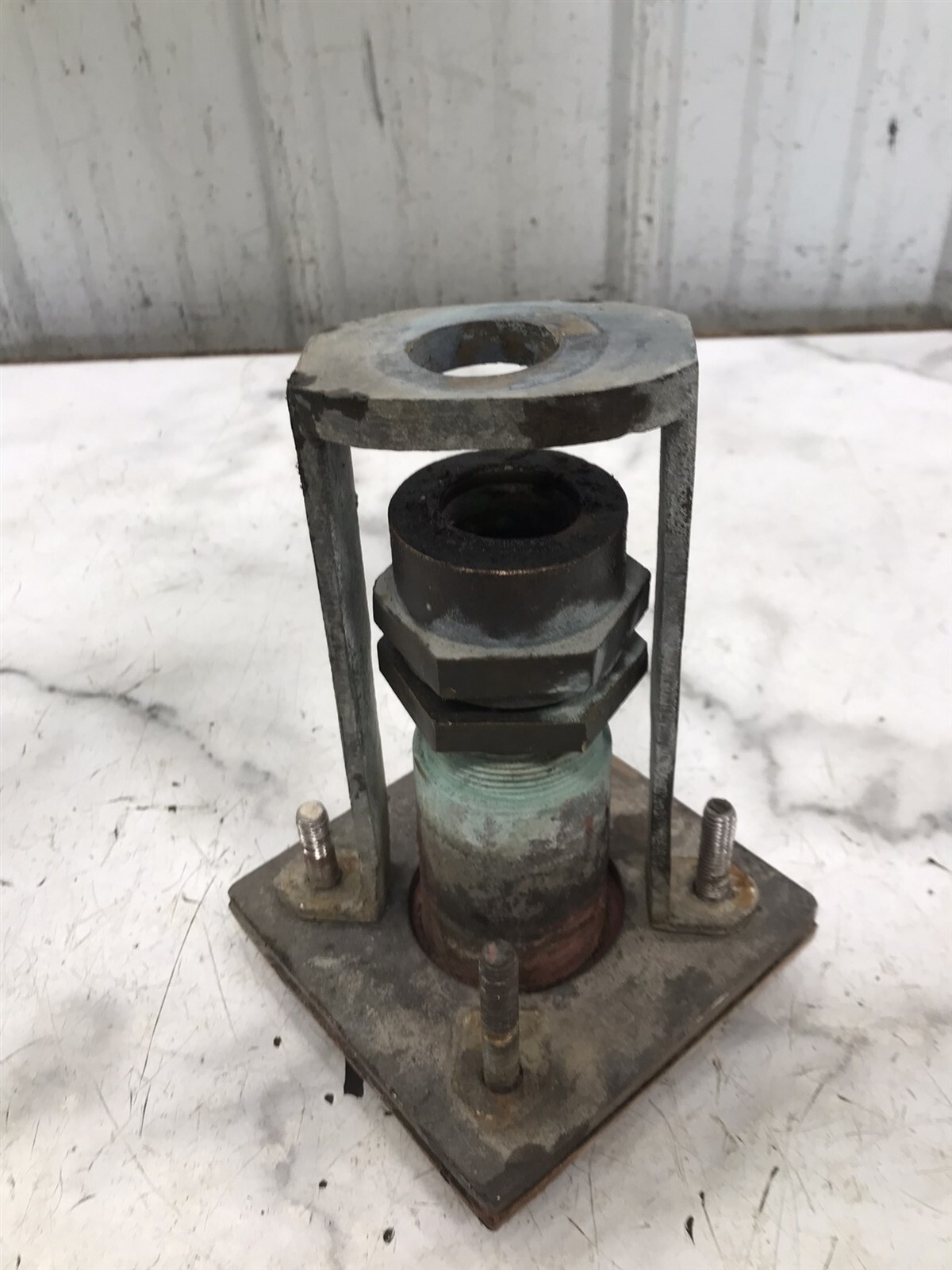 85 Thompson 288 Sedan Boat rudder port stuffing box 22125