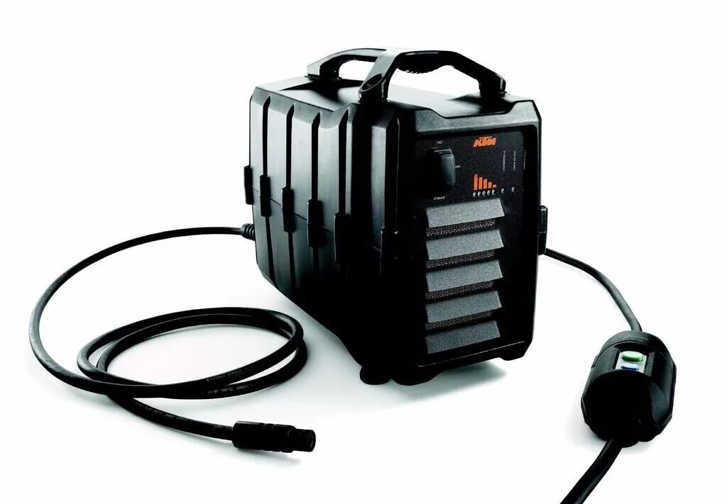 Ktm Freeride Battery Charger - 70145074044
