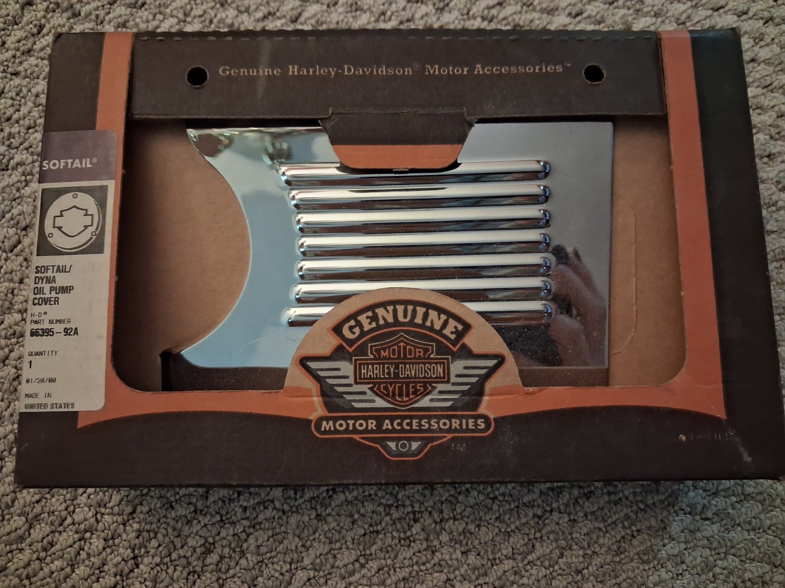 vintage harley Davidson softail and dyna oil pump cover (new in box) vintage harley Davidson softail and dyna oil pump cover (new in box)