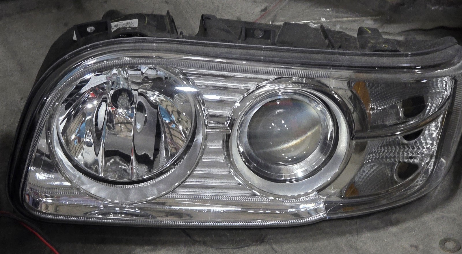 P54-6167 Drivers Oem Peterbilt 389 Headlamp Pod