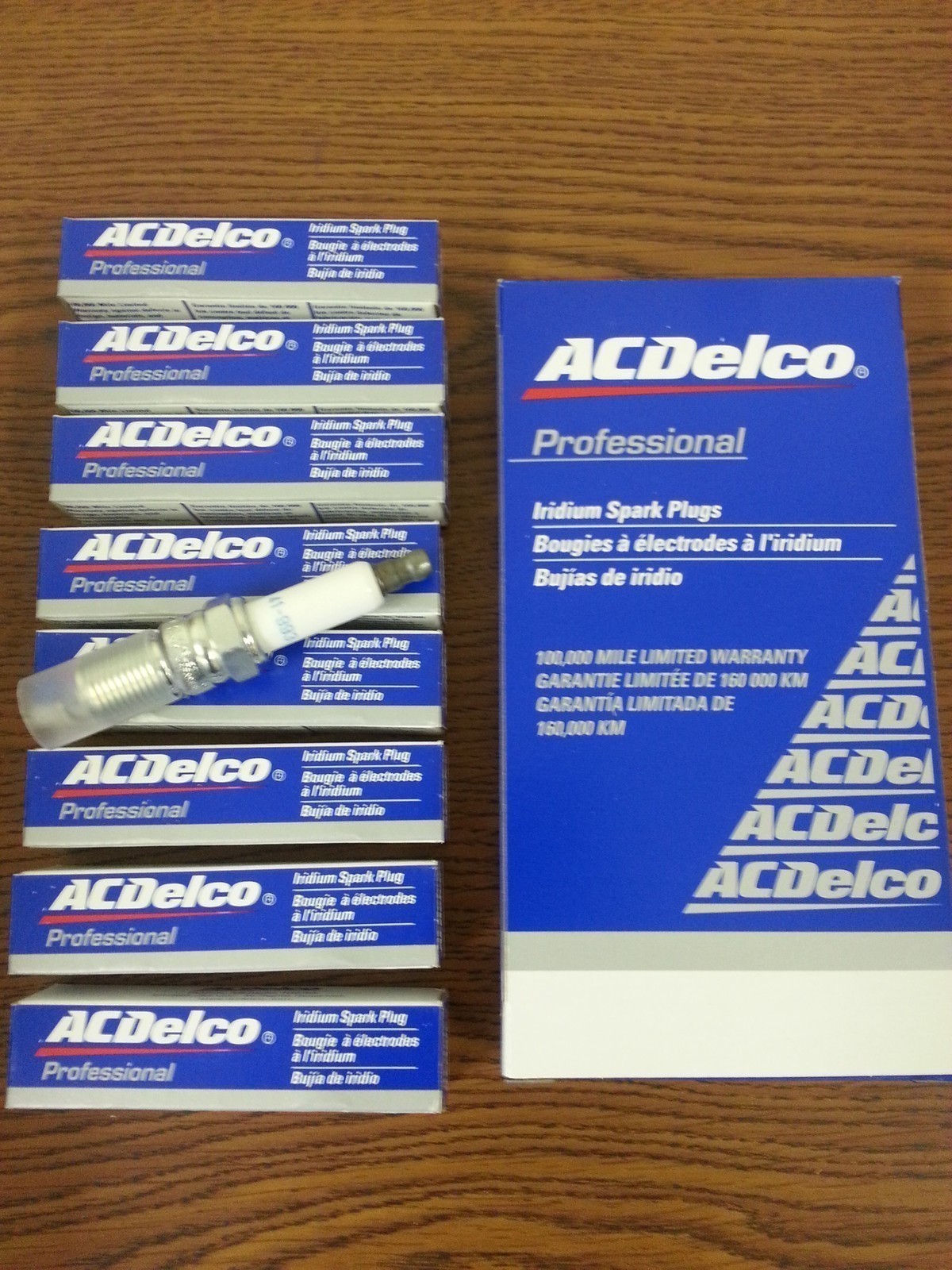 8pcs 41-993 IRIDIUM SPARK PLUGS ACDELCO 19256067 For Chevy Tahoe GMC Pontiac