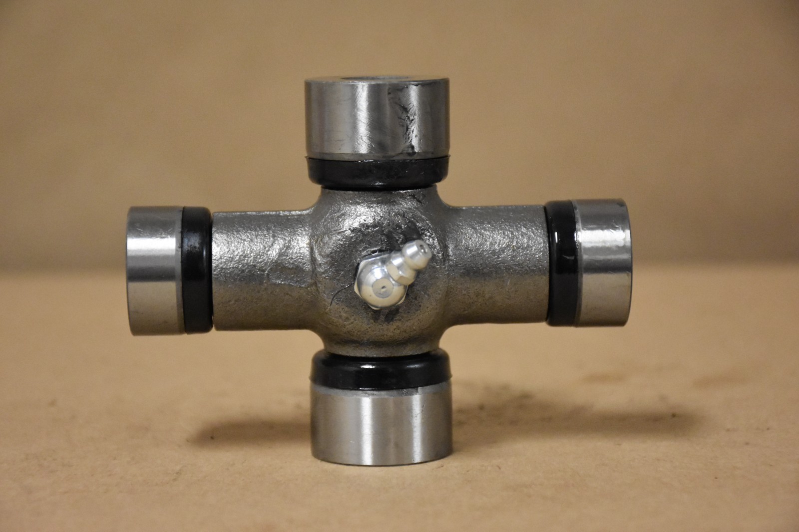 200-3540 WEASLER 35 CV U-JOINT (OSR) 1.125 X 4.250/1.250 X 3.218 AG **NEW**