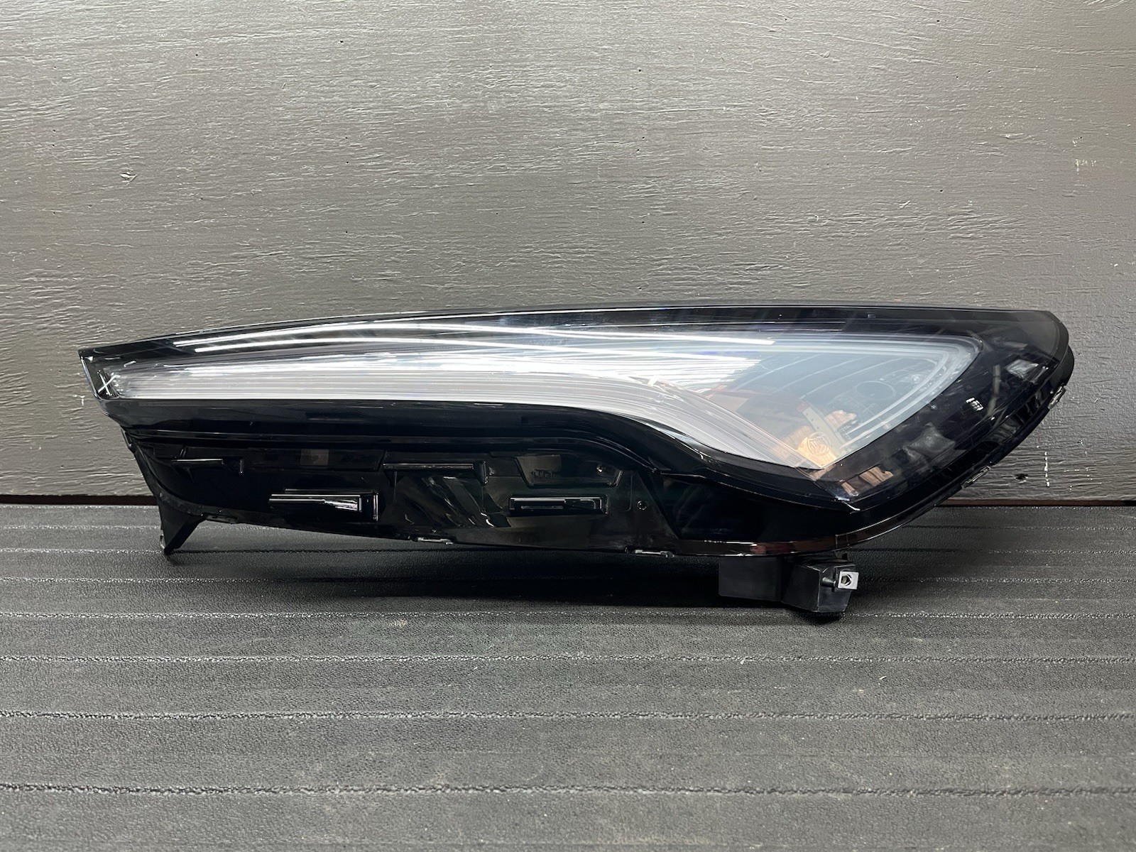 2022-2024 Buick Enclave Running Light LED OEM Genuine Left Driver Side LH
