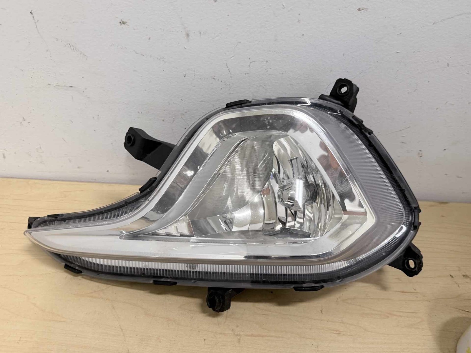 2013-2016 Hyundai Santa Fe Right Fog Light