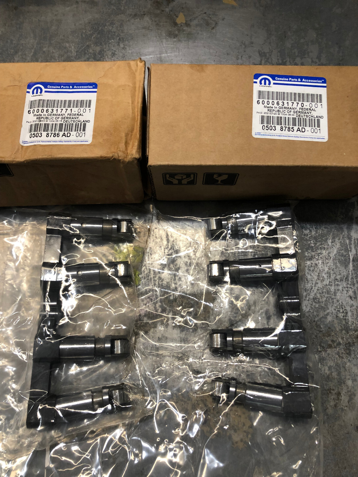 GENUINE MOPAR 5038785AD&5038786AD Lifters and Yoke 5.7L & 6.4L HEMI MDS. LOT 8PC