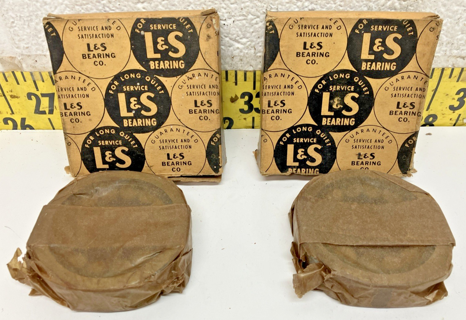 NOS L&S Set of 2 Axle Wheel Bearing C-1509 1937-1947 Oldsmobile/Pontiac (15)