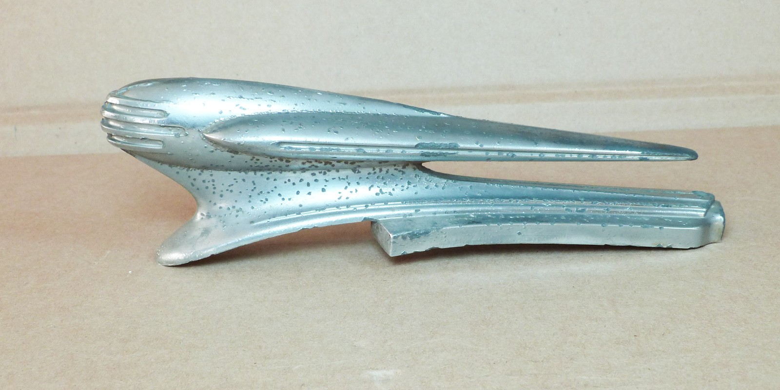 original OEM VINTAGE 1936 six cylinder Oldsmobile Hood Ornament,  T - 29750