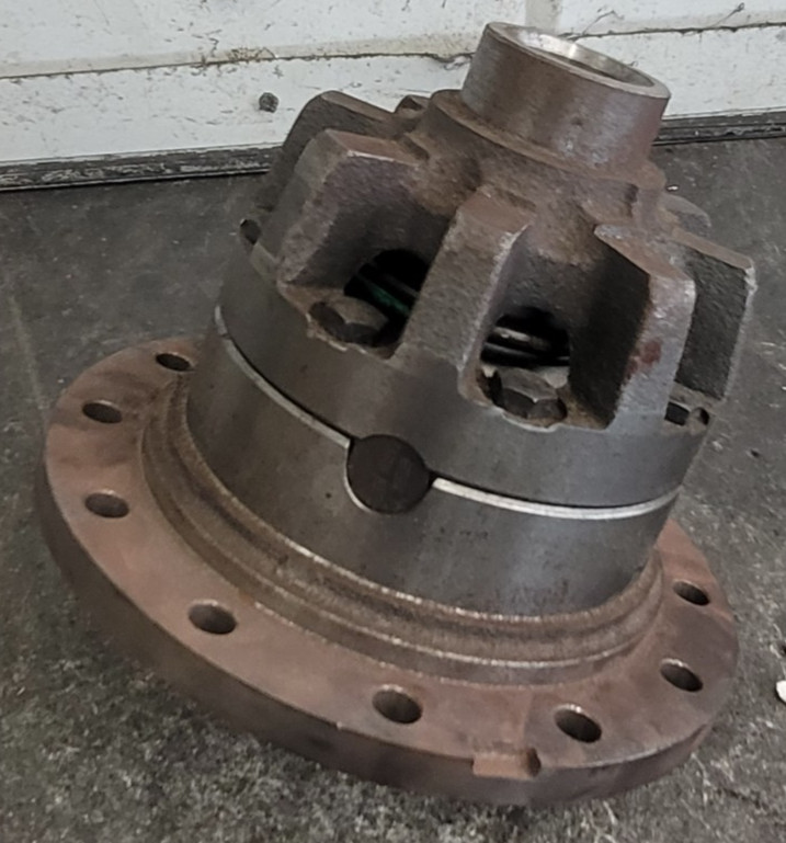 USED - Dana 70 Eaton Detroit Locker - 35 Spline - 225SL58C - 4.56 and Up USED - Dana 70 Eaton Detroit Locker - 35 Spline - 225SL58C - 4.56 and Up