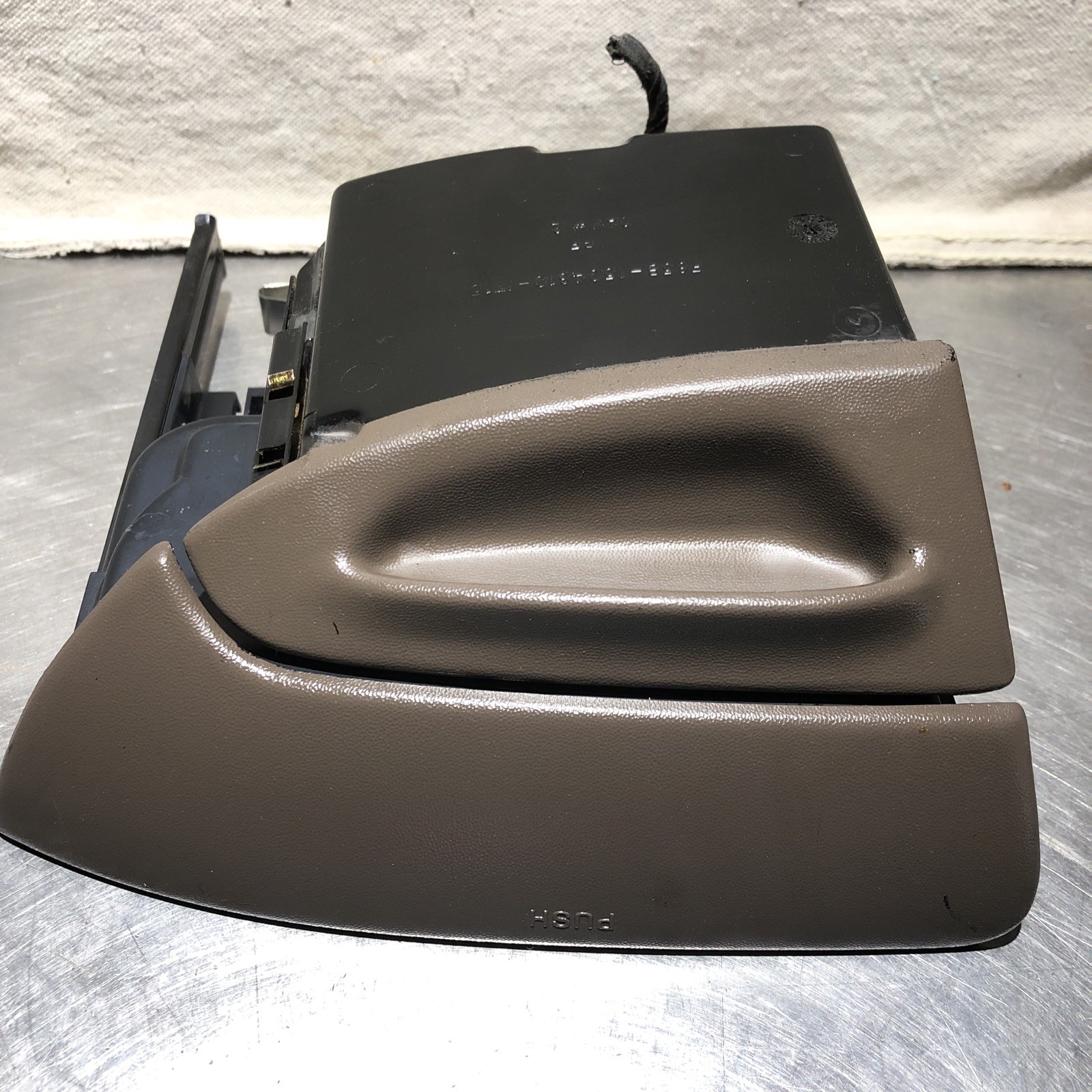 1997-2003 Ford F150 Cup Holder W/ Ash Tray Front Dash Pull-Out Removable brown
