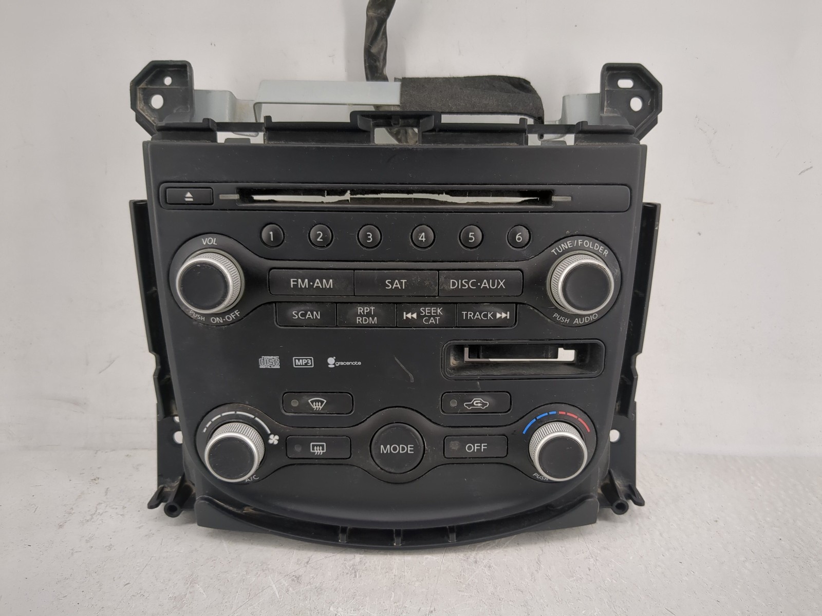 2009-2009 Nissan 370z Radio Control Panel TXUAL 2009-2009 Nissan 370z Radio Control Panel TXUAL