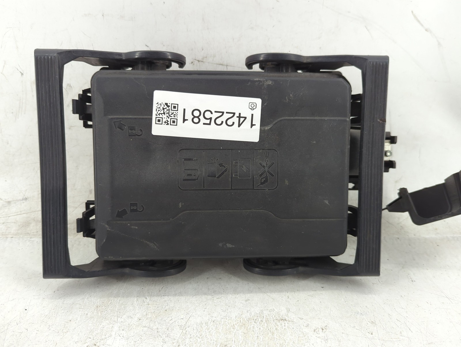 2016-2018 Chevrolet Silverado 1500 Fusebox Fuse Box Relay Module QTY2O