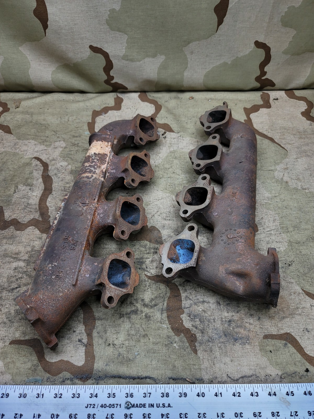 1970's Chevy Big Block Cast Manifold 8914613 8916178 LH RH Left Right