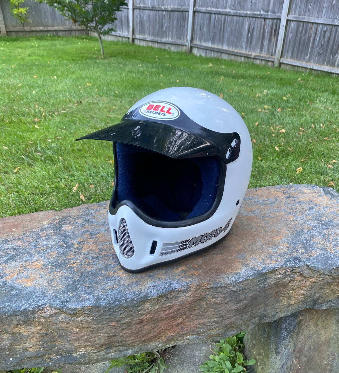 Vintage 1980s Bell Moto 4 Motocross Helmet White Size 7 1/2 BMX MX w/ Visor