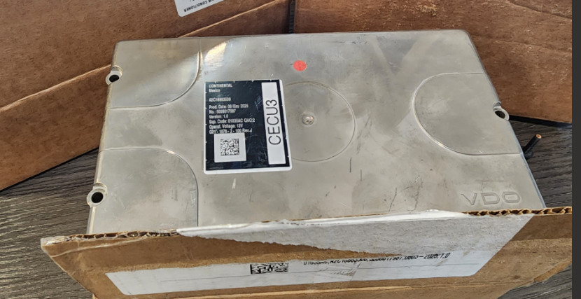 NEW OEM Peterbilt or Kenworth Cab Control Unit-CECU PART#