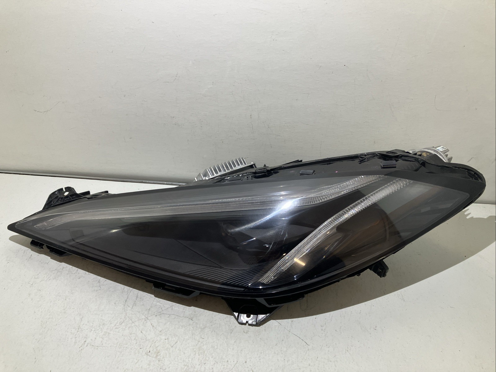 2020 - 2025 Chevrolet Corvette C8 10 Pin Driver Left LH LED Headlight OEM 1604