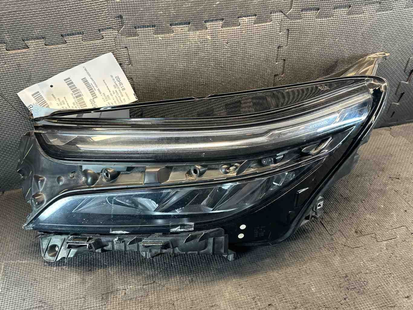 22 23 24 CHEVY EQUINOX Headlamp Assembly Left driver led 84949294