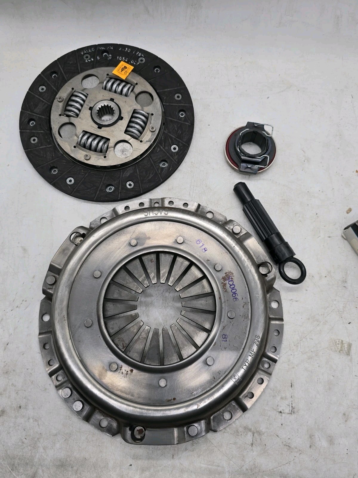 Transmission Clutch Kit-Turbo LuK 05-057 Transmission Clutch Kit-Turbo LuK 05-057