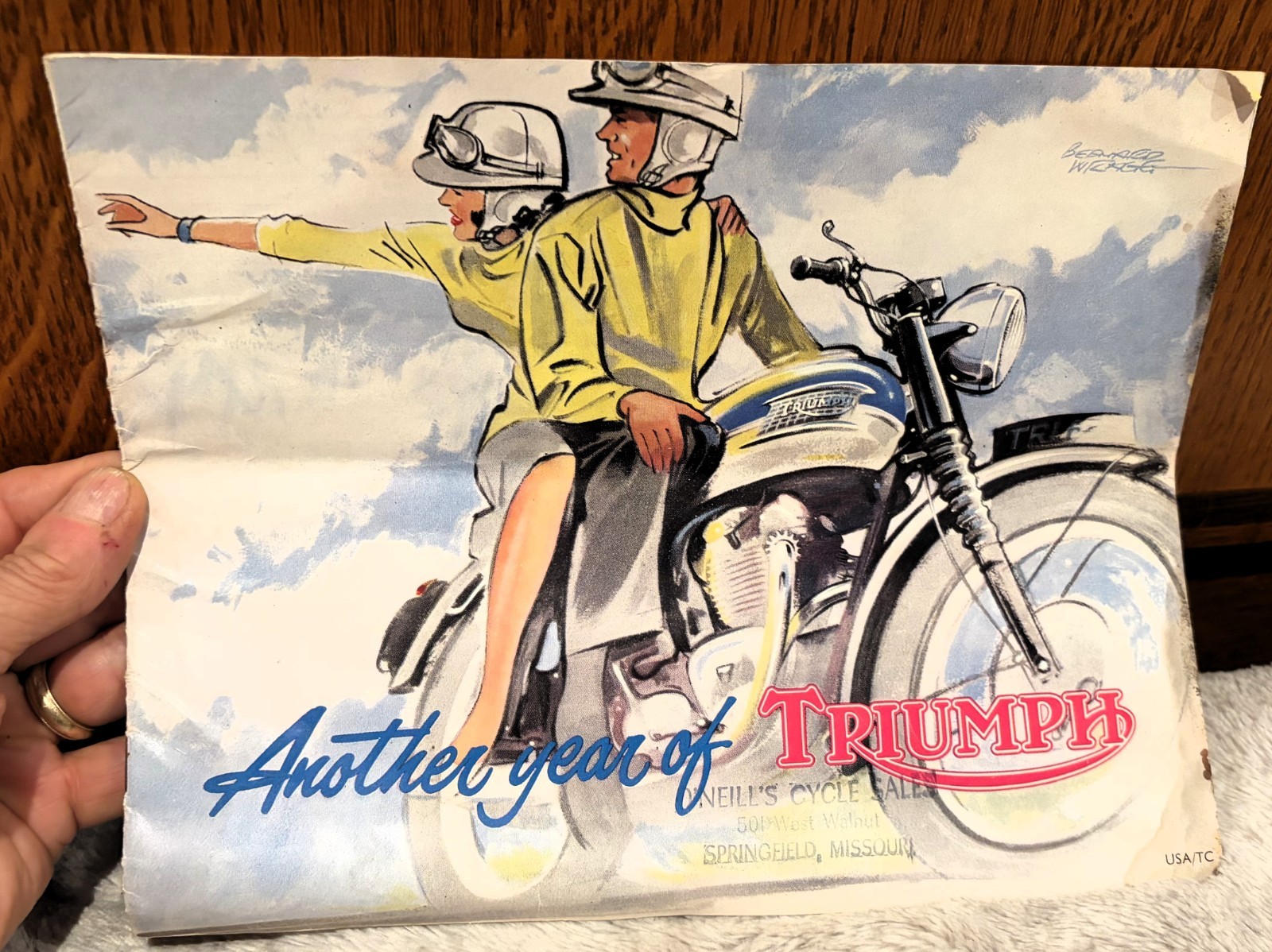 1962 Triumph motorcycle color brochure catalog 10 page,last year of the pre-unit