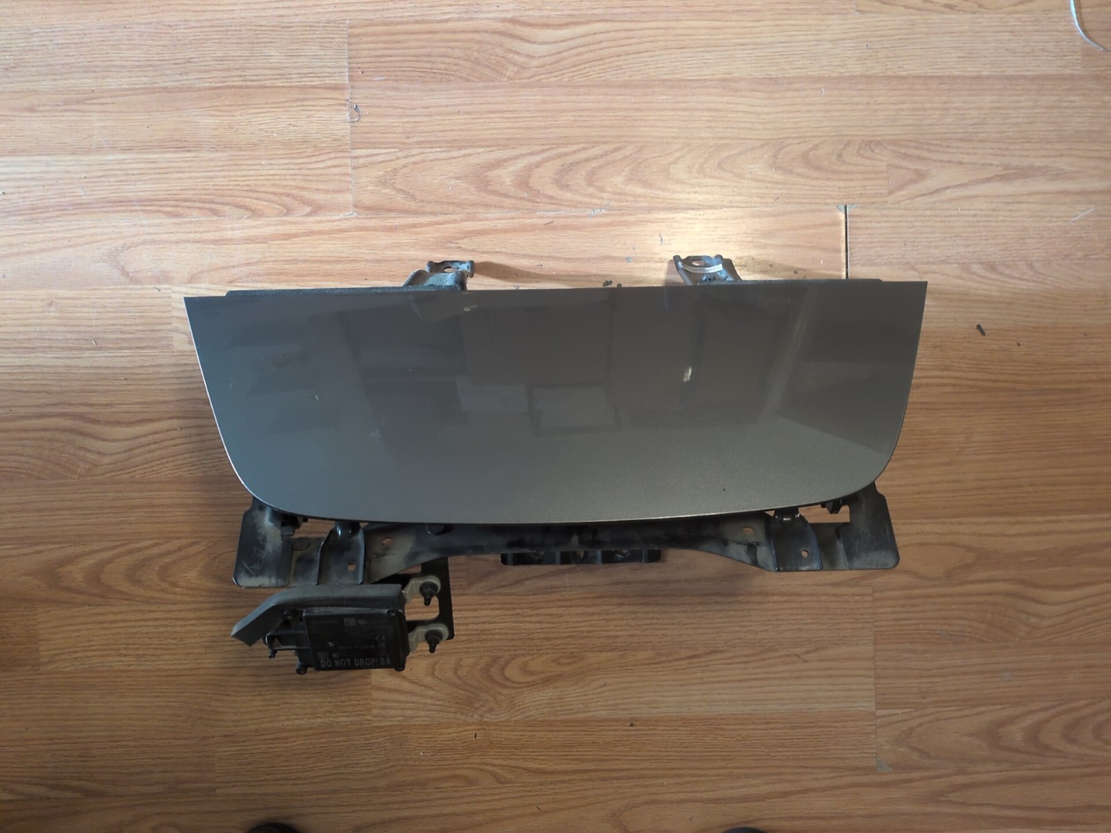 2018-2025 Nissan Leaf Charge Port Hinge Assembly, Door Assembly, Latch, Bracket 2018-2025 Nissan Leaf Charge Port Hinge Assembly, Door Assembly, Latch, Bracket