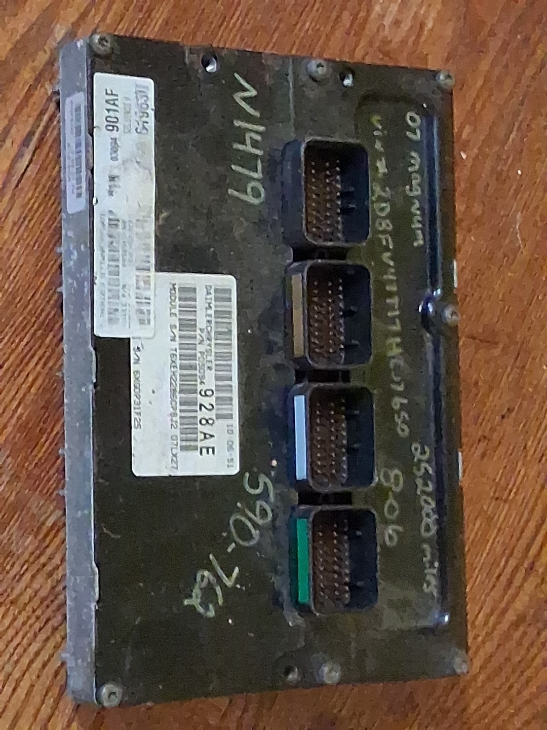 2006 Daimler Chrysler ECU/ECM PO5094928AE 2006 Daimler Chrysler ECU/ECM PO5094928AE