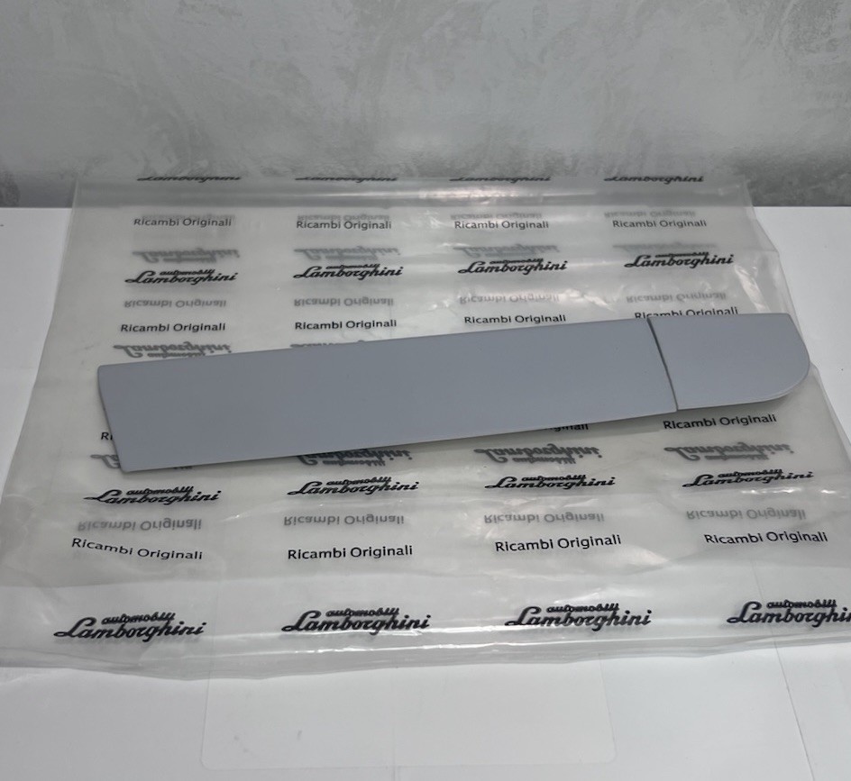 Lamborghini Gallardo LP560 LP570 Left Door Handle Cover OEM 0R1400020 Lamborghini Gallardo LP560 LP570 Left Door Handle Cover OEM 0R1400020