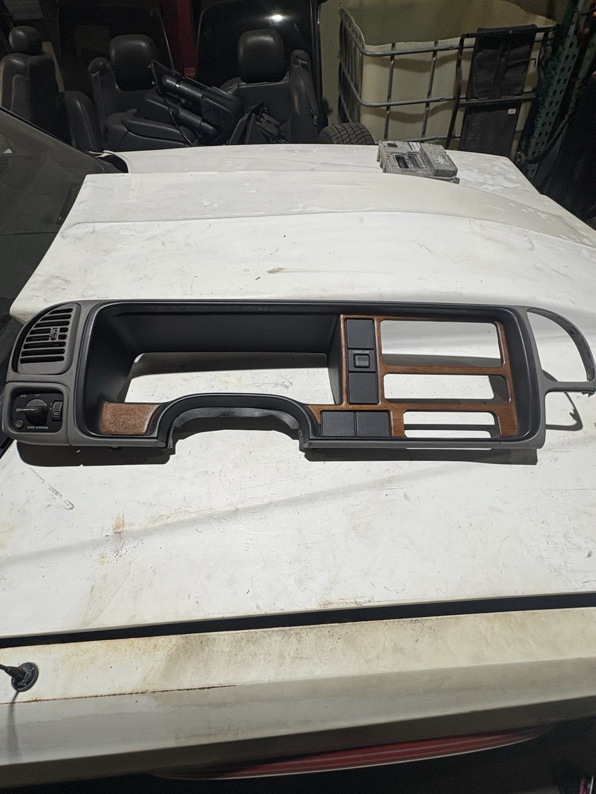 1995-1999 Chevy Silverado Sierra C/K Dash Bezel Wood Grain