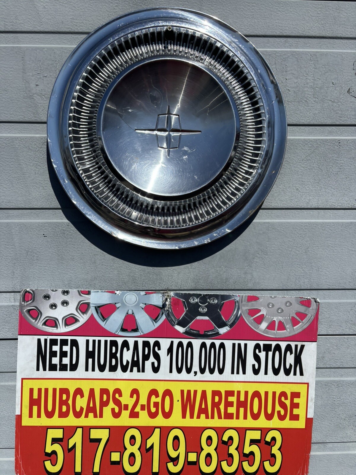 1967-69 Lincoln Continental  1 Hubcap Original Beautiful Used Rare Stainless