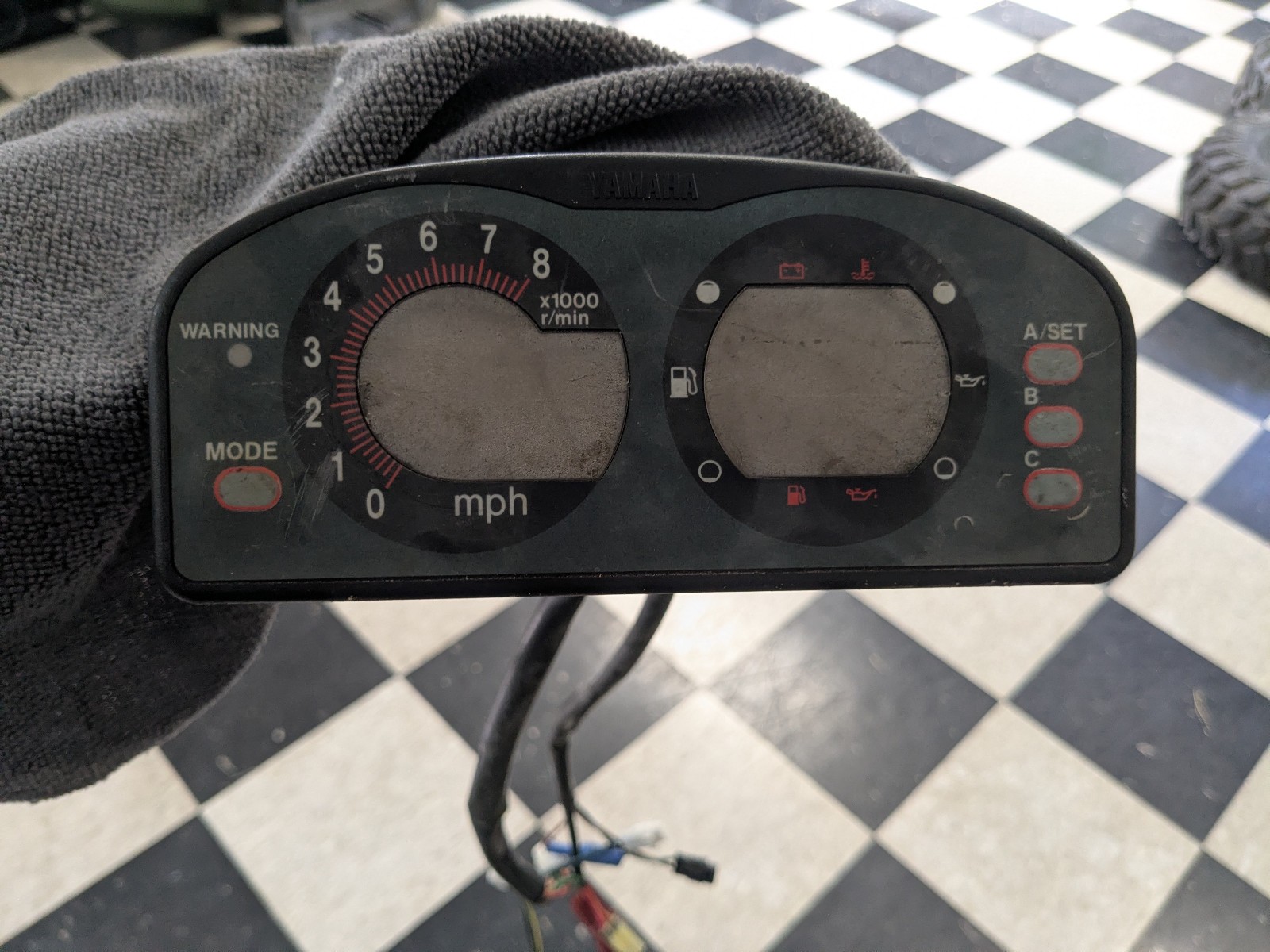 Yamaha Watercraft Meter Assy USED OEM F0P-6820A-01-00, 02 XLT-800 Yamaha Watercraft Meter Assy USED OEM F0P-6820A-01-00, 02 XLT-800