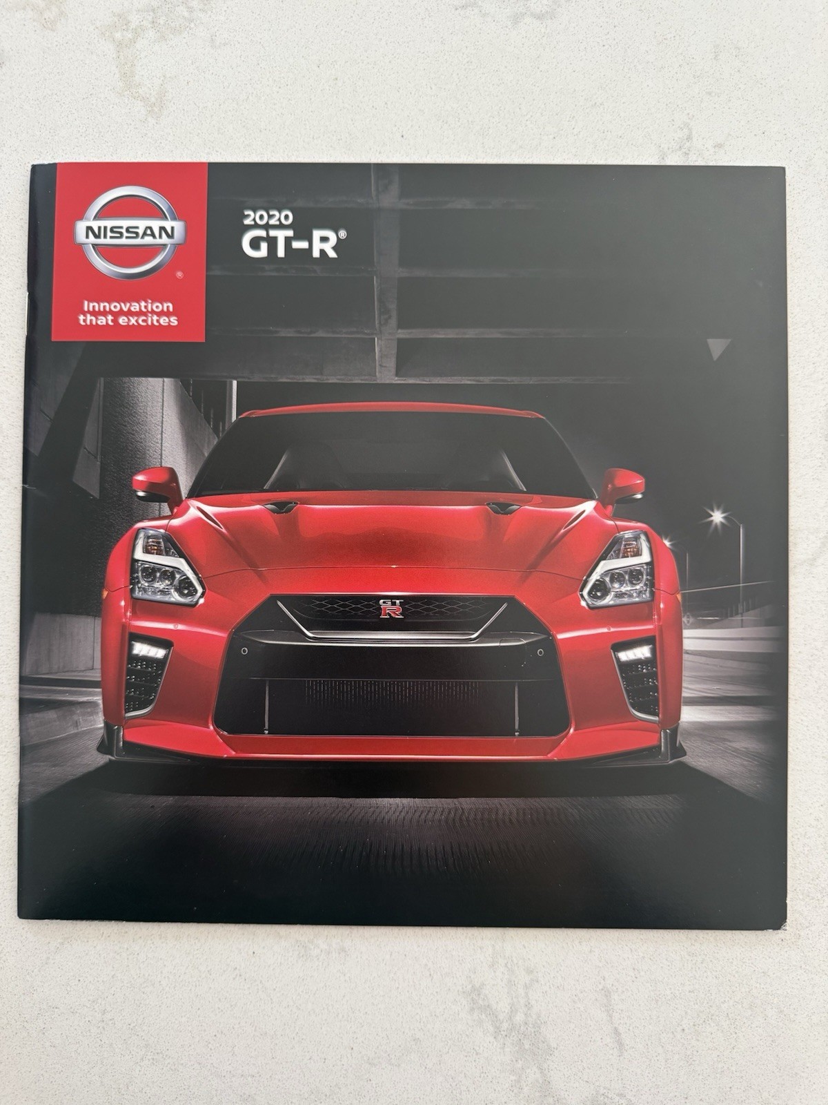 2020 Nissan GT-R Sports Car Coupe Dealer Brochure 18 Pages