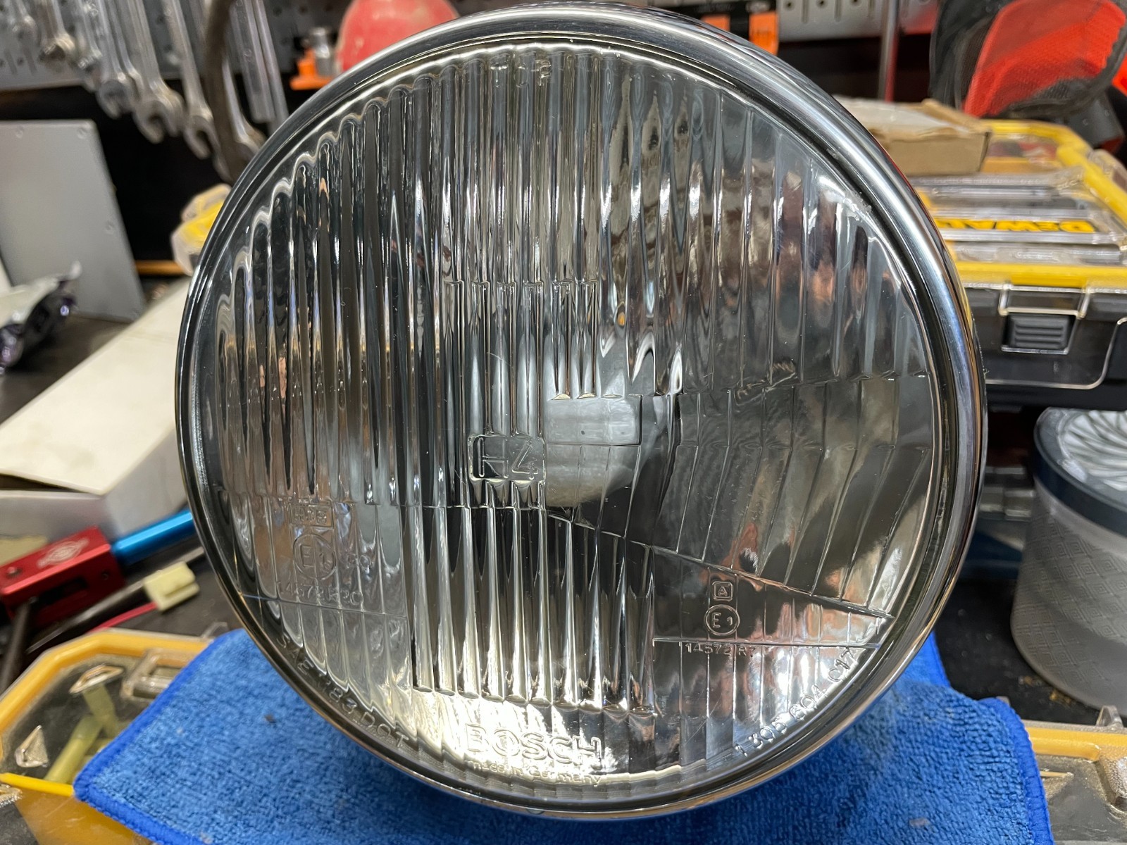 BMW 75 R75 R60 R50 R90 R100 airhead headlight bucket BMW 75 R75 R60 R50 R90 R100 airhead headlight bucket