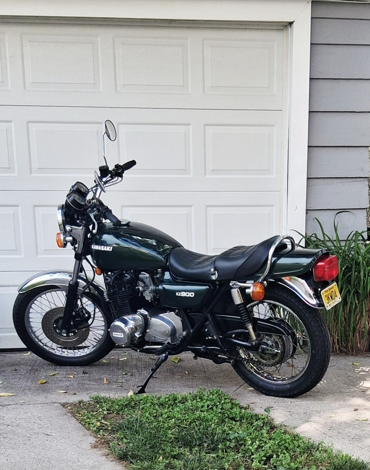 motor cycle for sale vintage KZ 900