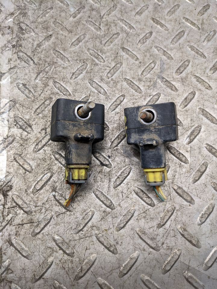 2005-2007 Silverado Sierra OEM Front Sensor 10370149 Tahoe Yukon OEM 1205901