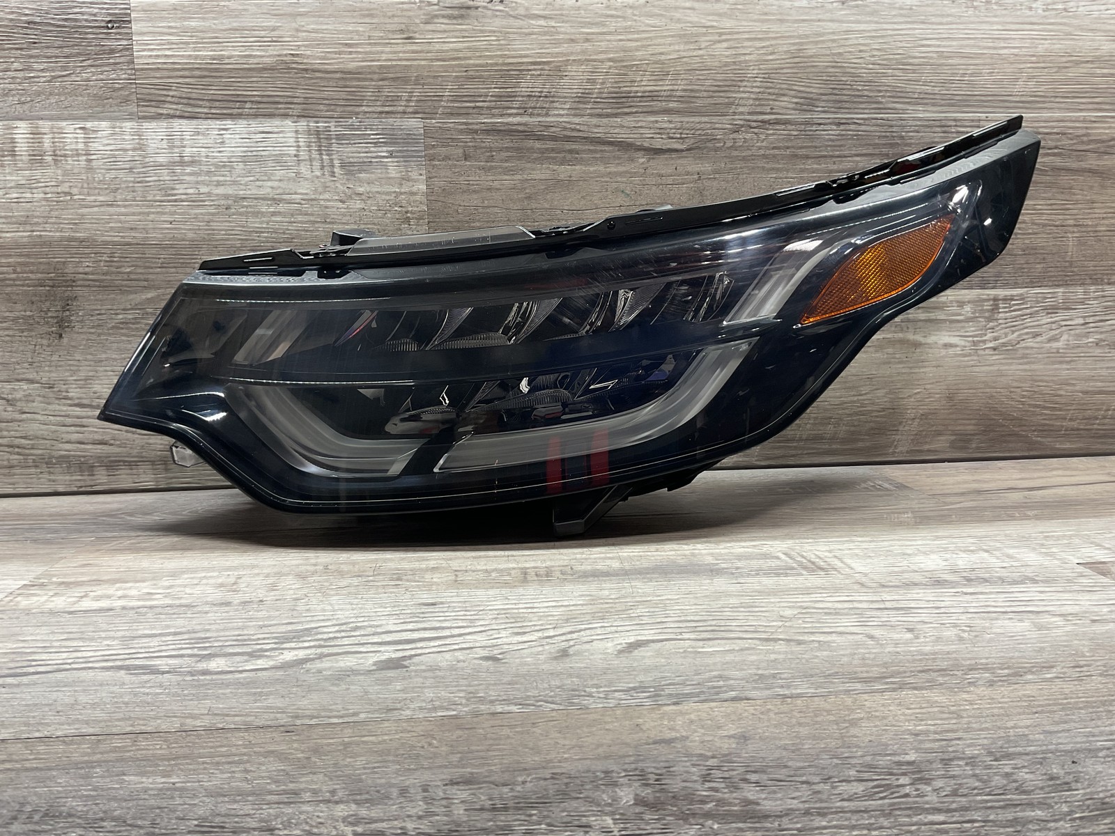 USED - 2017-2020 Land Rover Discovery L Headlamp LED - OEM