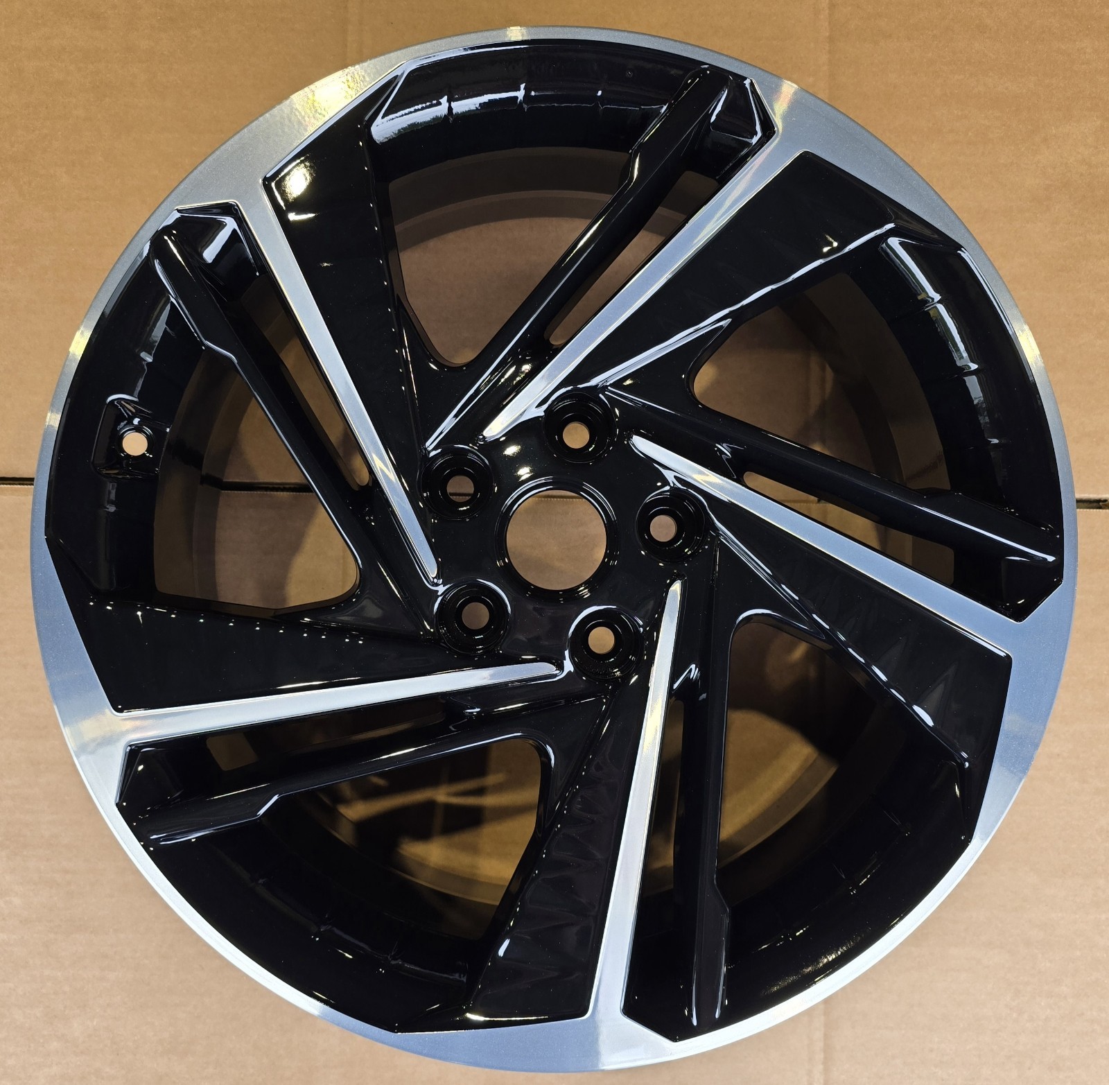 2021-2023 Hyundai Elantra OEM Factory Wheel Rim 52910AA400 71630
