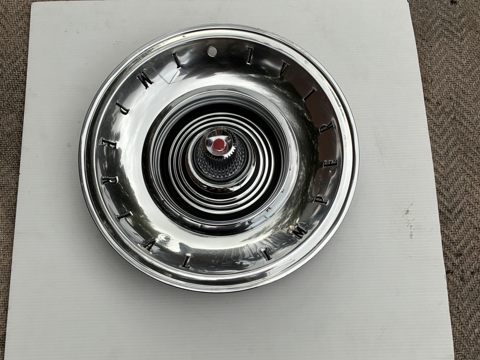 Original 1962 Chrysler Imperial Hubcap (1) Used Oem Wheelcover Excellent Shape Original 1962 Chrysler Imperial Hubcap (1) Used Oem Wheelcover Excellent Shape