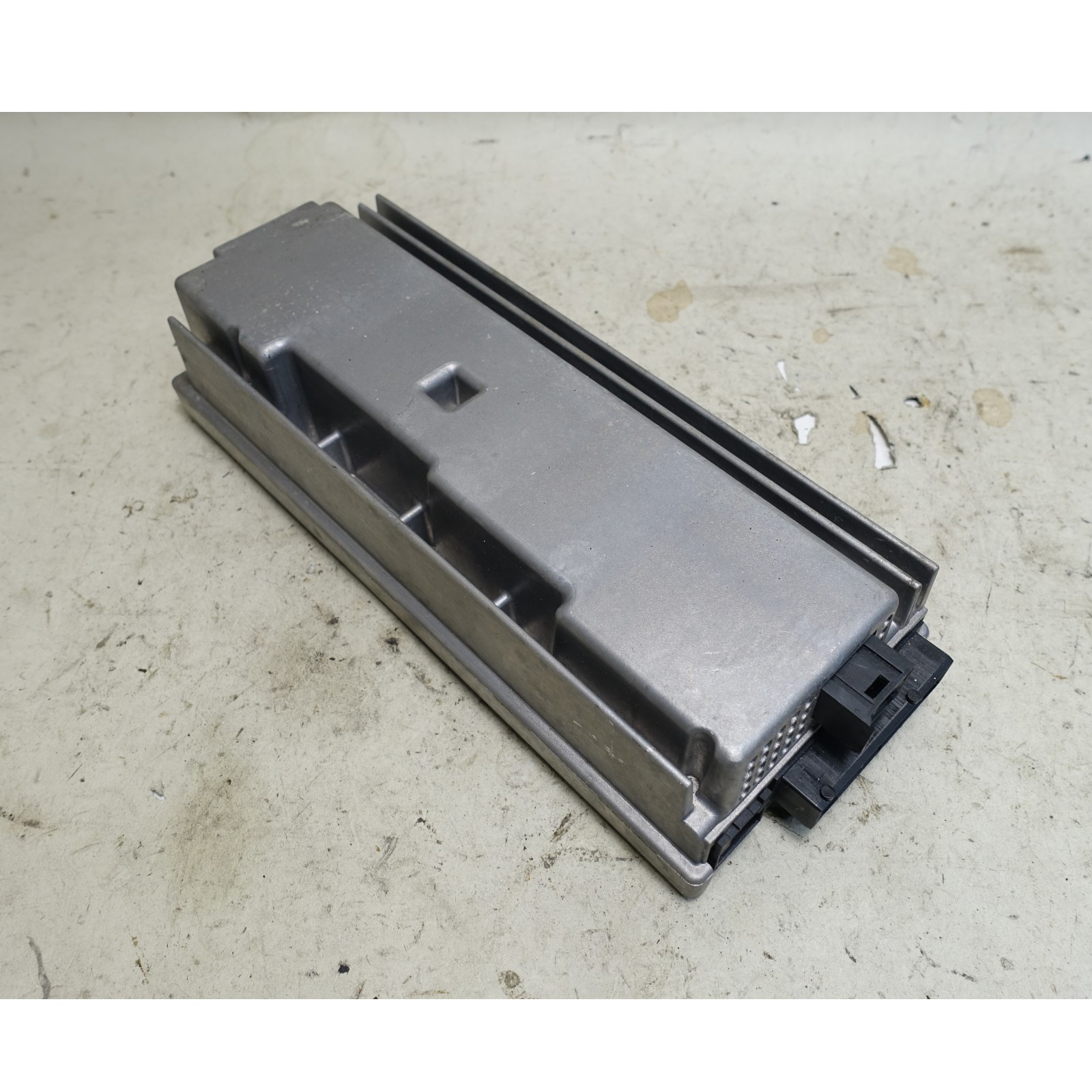 Damaged 2008-2009 BMW E90 E60 3-Series Stereo Amplifier Individual Audio OEM