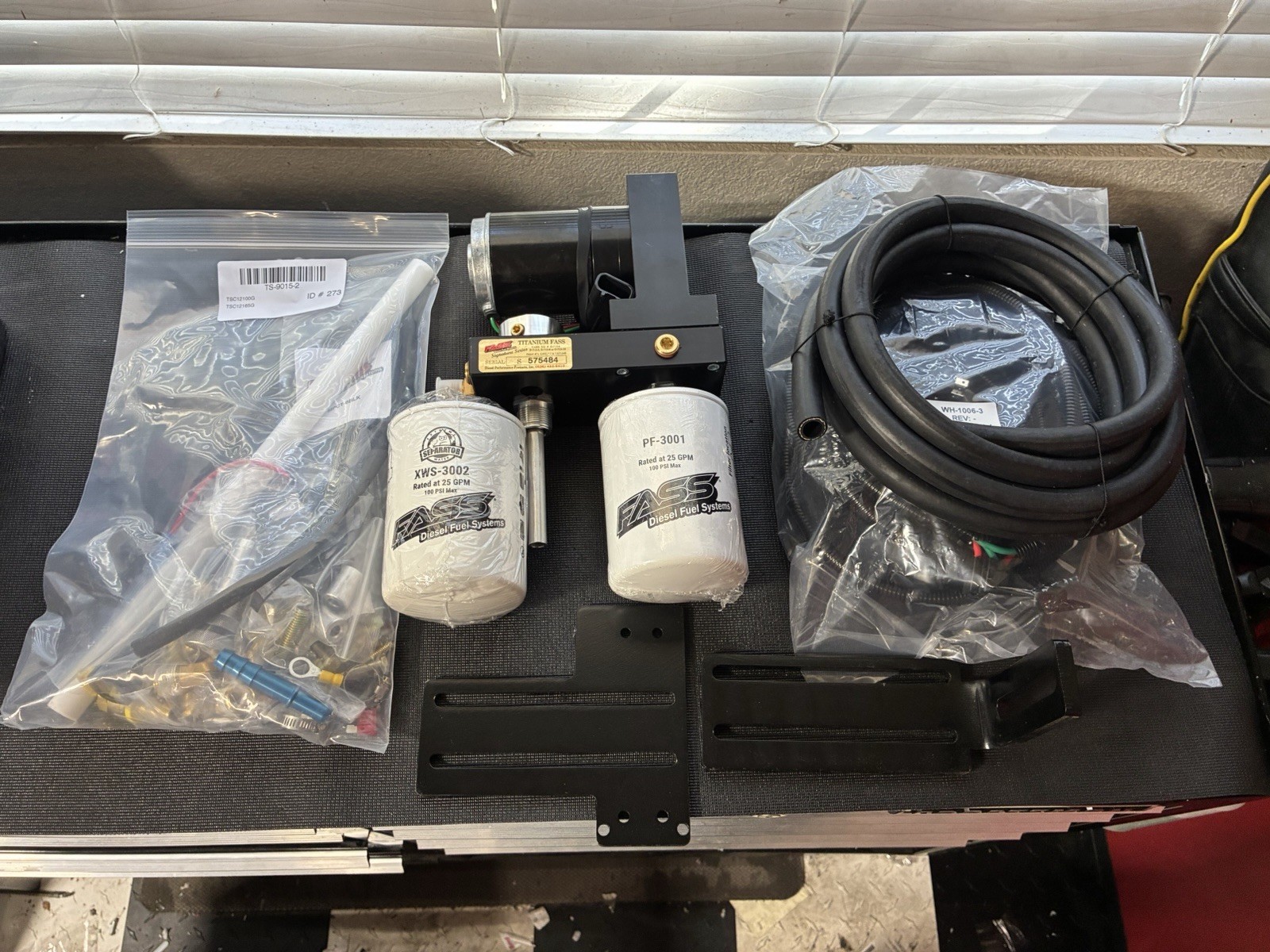 NEW FASS TSC12100G 100 GPH Titanium Fuel System 15-16 Chevy GMC 6.6L Duramax LML