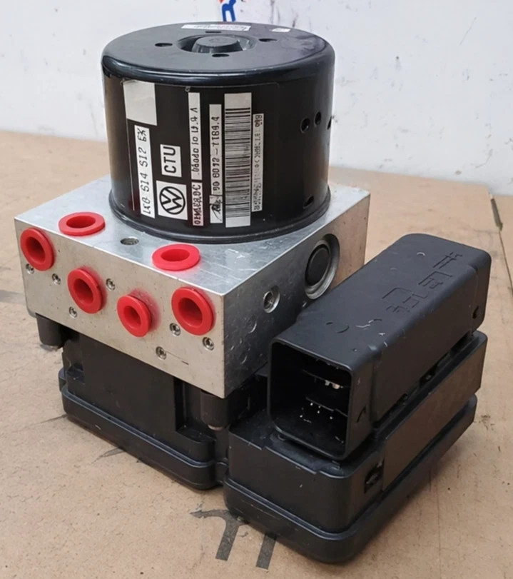 2015-2019 Volkswagen Passat Anti-Lock Abs Brake Pump Module Assembly OEM
