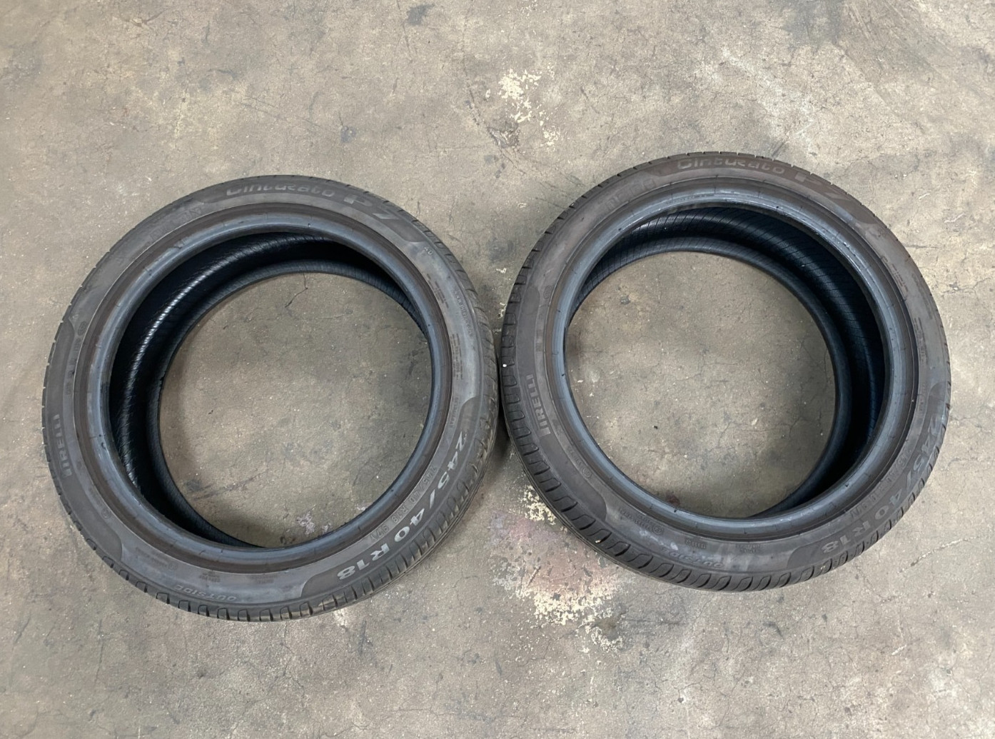 2X PIRELLI CINTURATO P7 245/40R18 TIRES *DOT 2025* A0.70