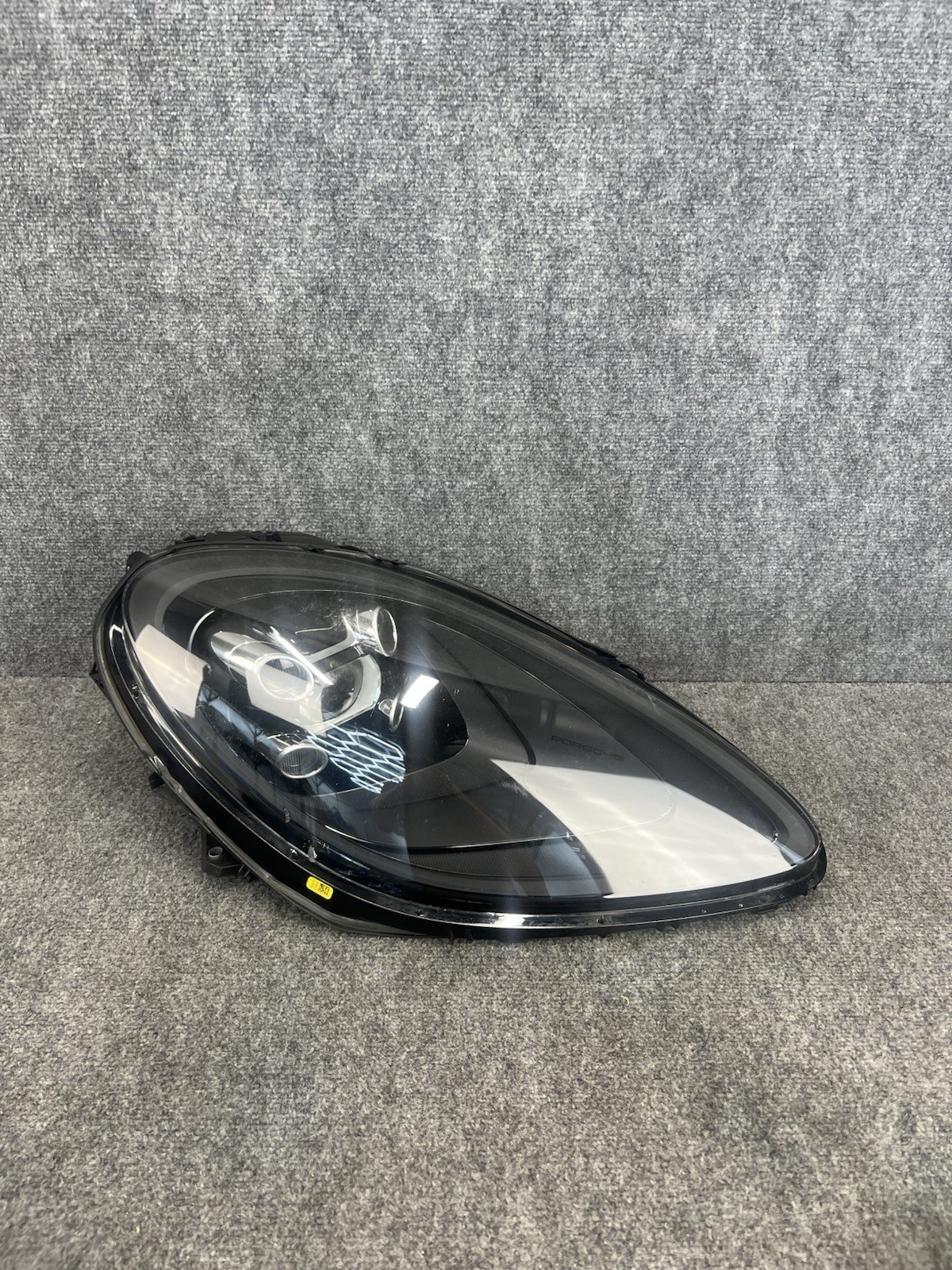 2019-2021 Porsche Macan Headlight RH Right Passenger OEM USED 95B.941.010.AN