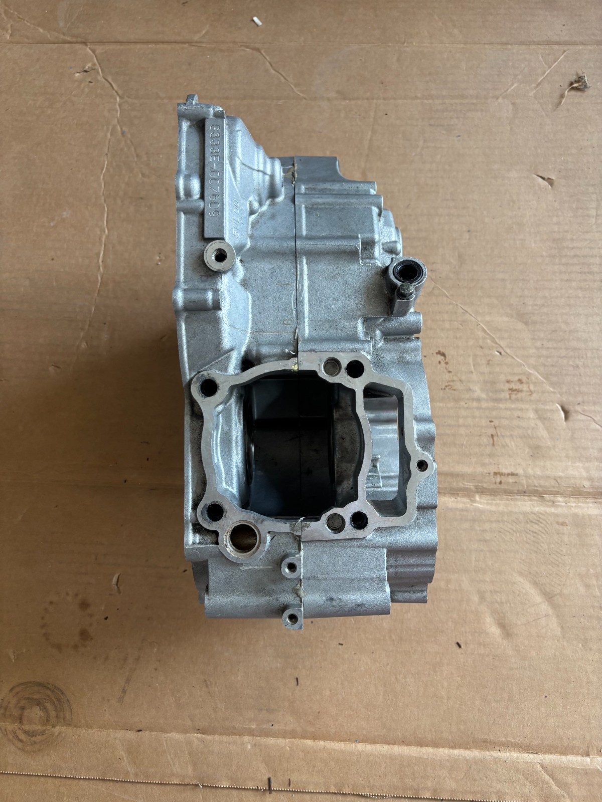 2003-2006 Yamaha WR250F OEM Engine Crankcase Pair (Stock Crank Cases Set) 2003-2006 Yamaha WR250F OEM Engine Crankcase Pair (Stock Crank Cases Set)