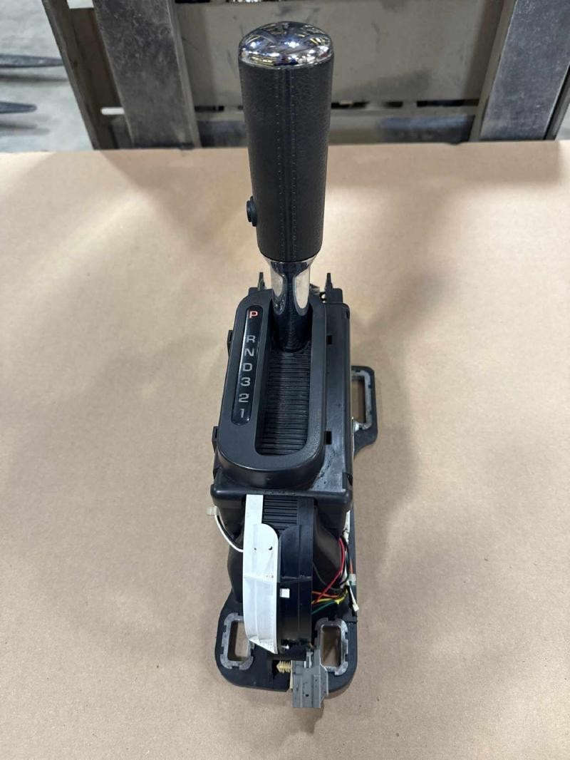 Ford Explorer 2006-2010 OEM Automatic Floor Gear Shifter Assembly