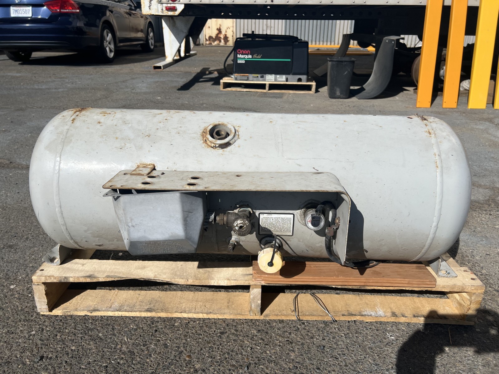 Manchester 6829 ASME horizontal mount RV propane tank 24.2gal