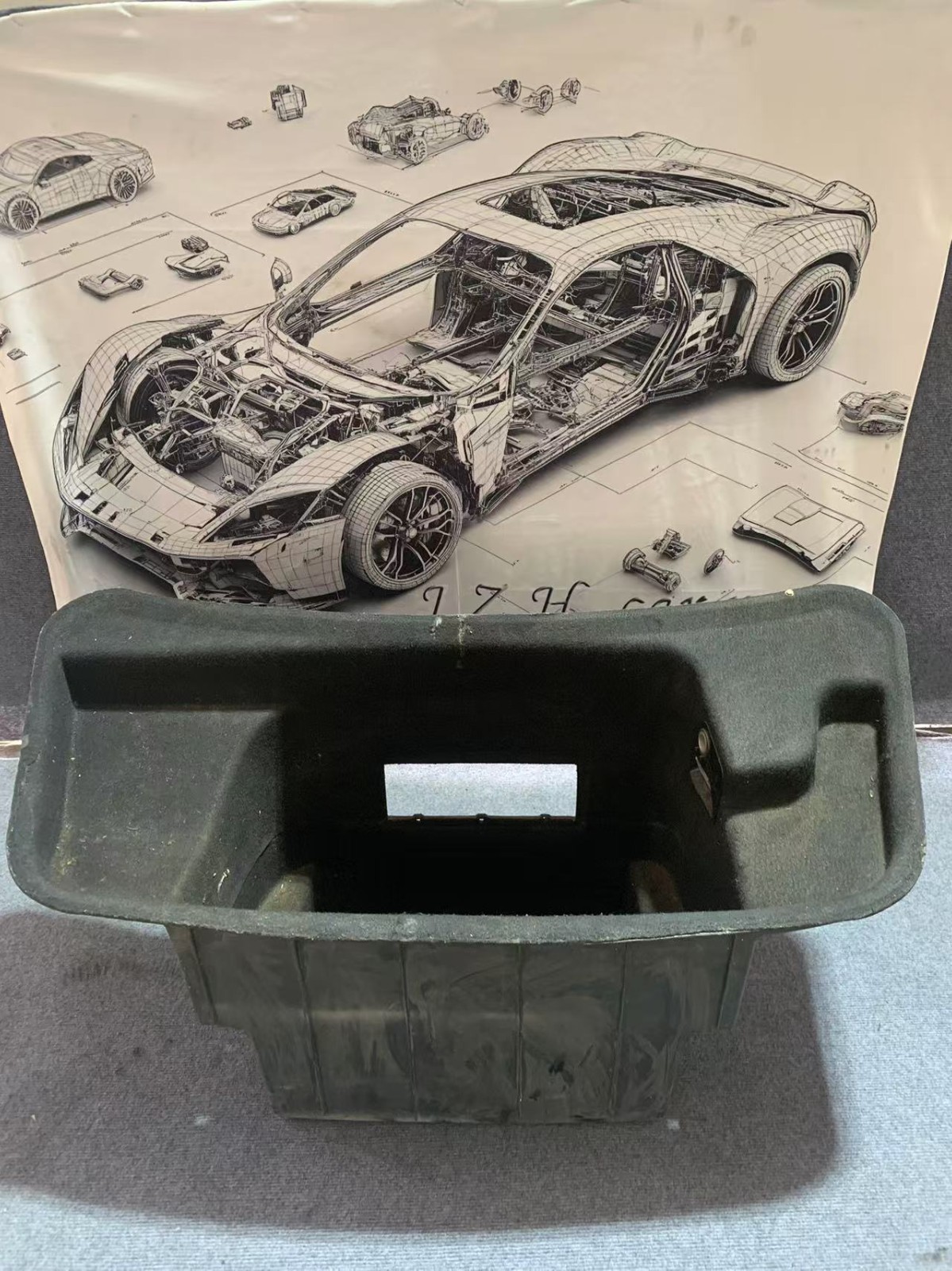 Used,For Lamborghini Gallardo Front Trunk OEM PN 400863362M
