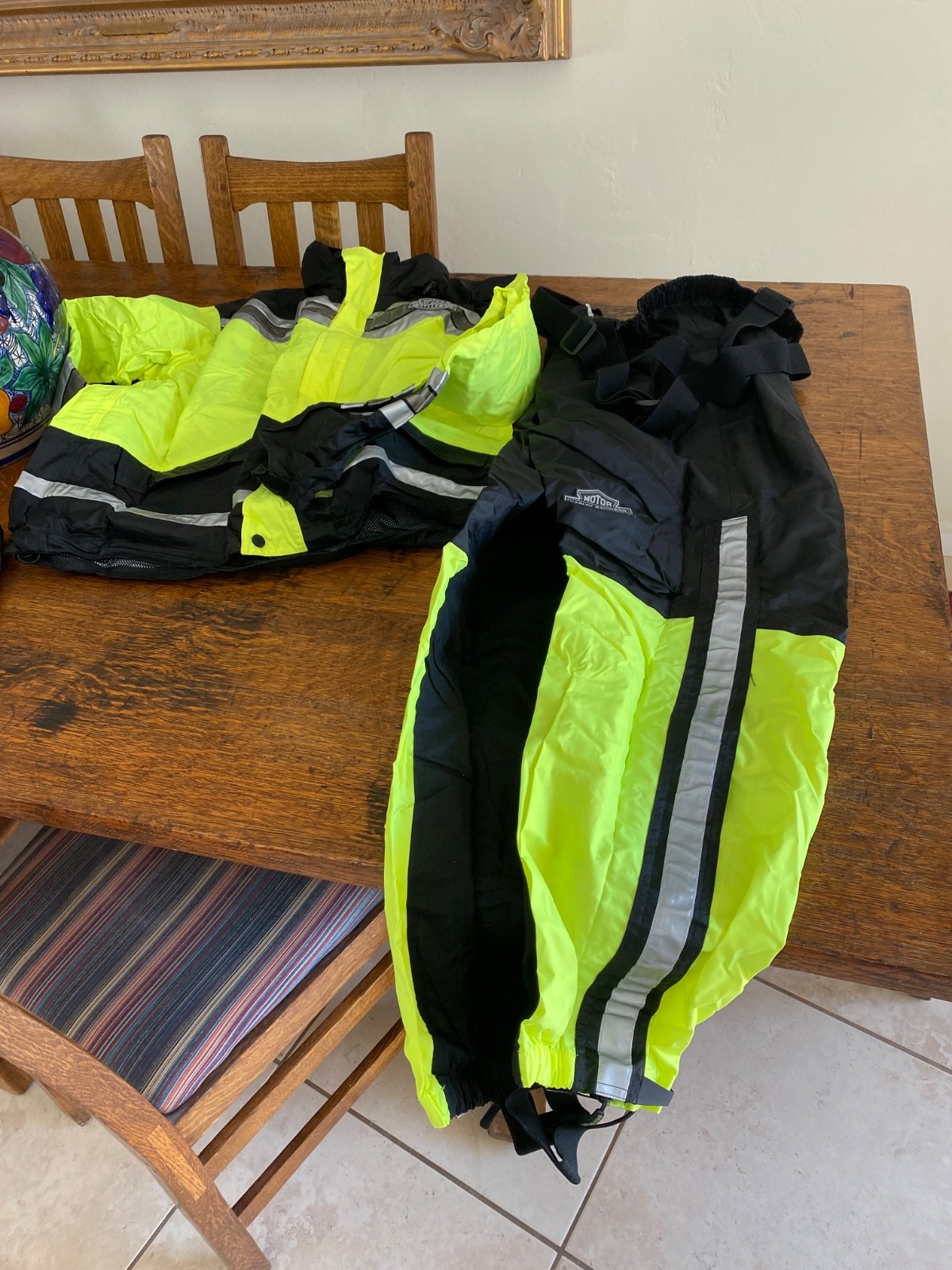Harley Davidson xl rain gear two piece yellow black  never worn