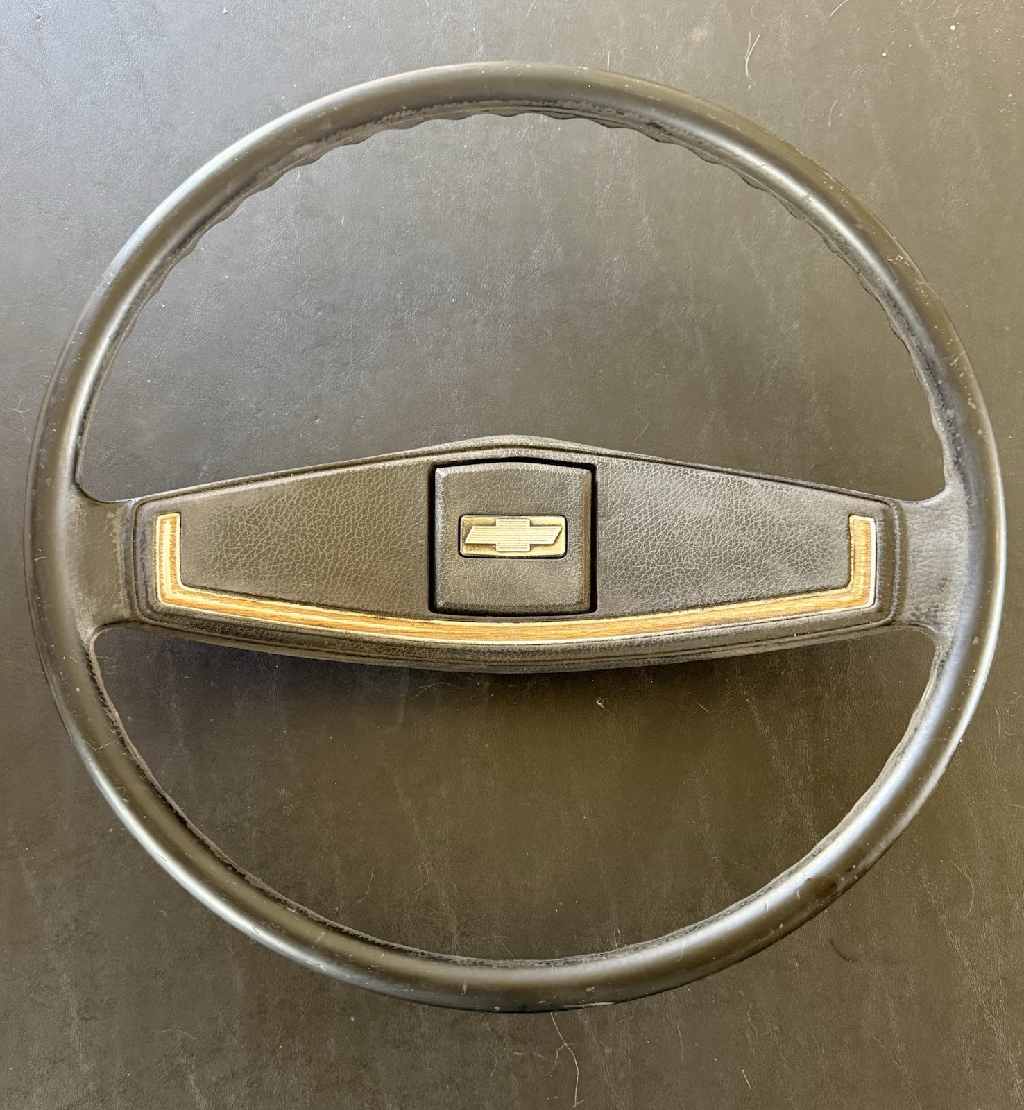1973-1977 Chevy Truck Steering Wheel Woodgrain Cheyenne Scottsdale 1974 1976 OEM 1973-1977 Chevy Truck Steering Wheel Woodgrain Cheyenne Scottsdale 1974 1976 OEM